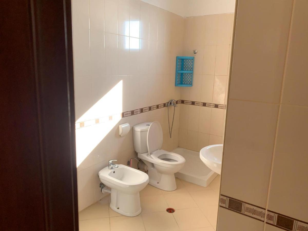 Apartament La Playa Дуррес Экстерьер фото